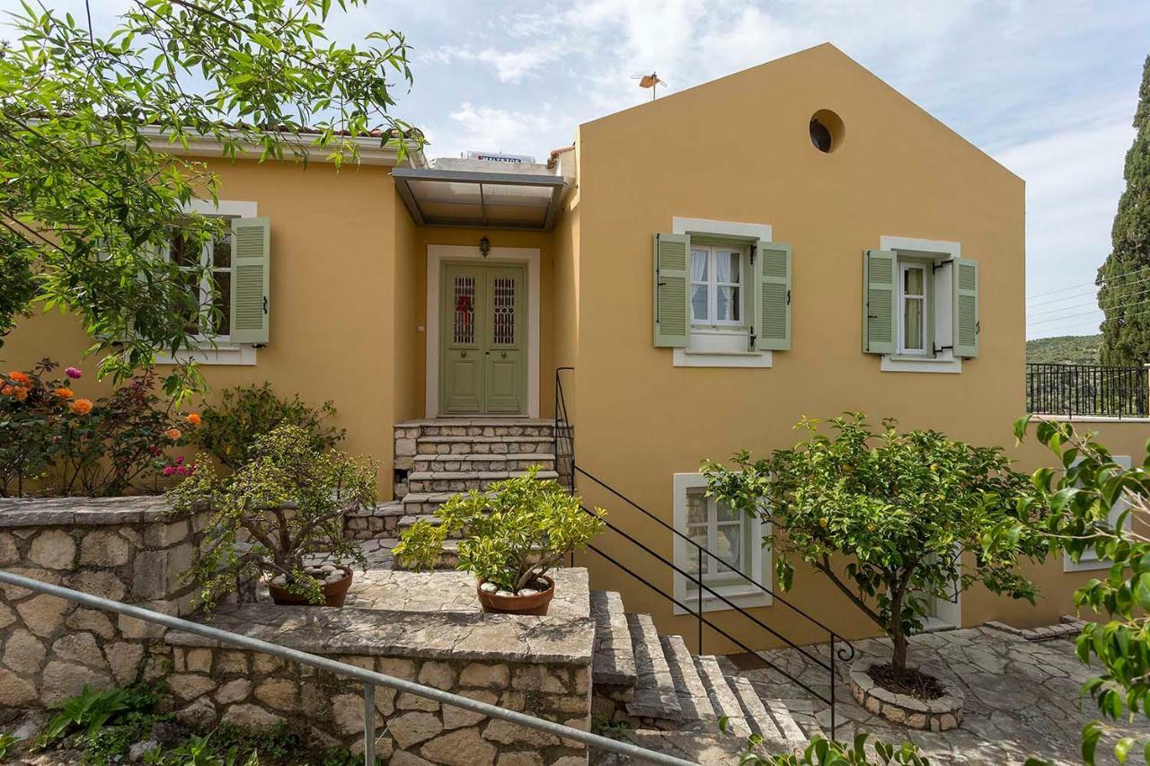 Yellow House Ithaca Vathy  Exterior photo
